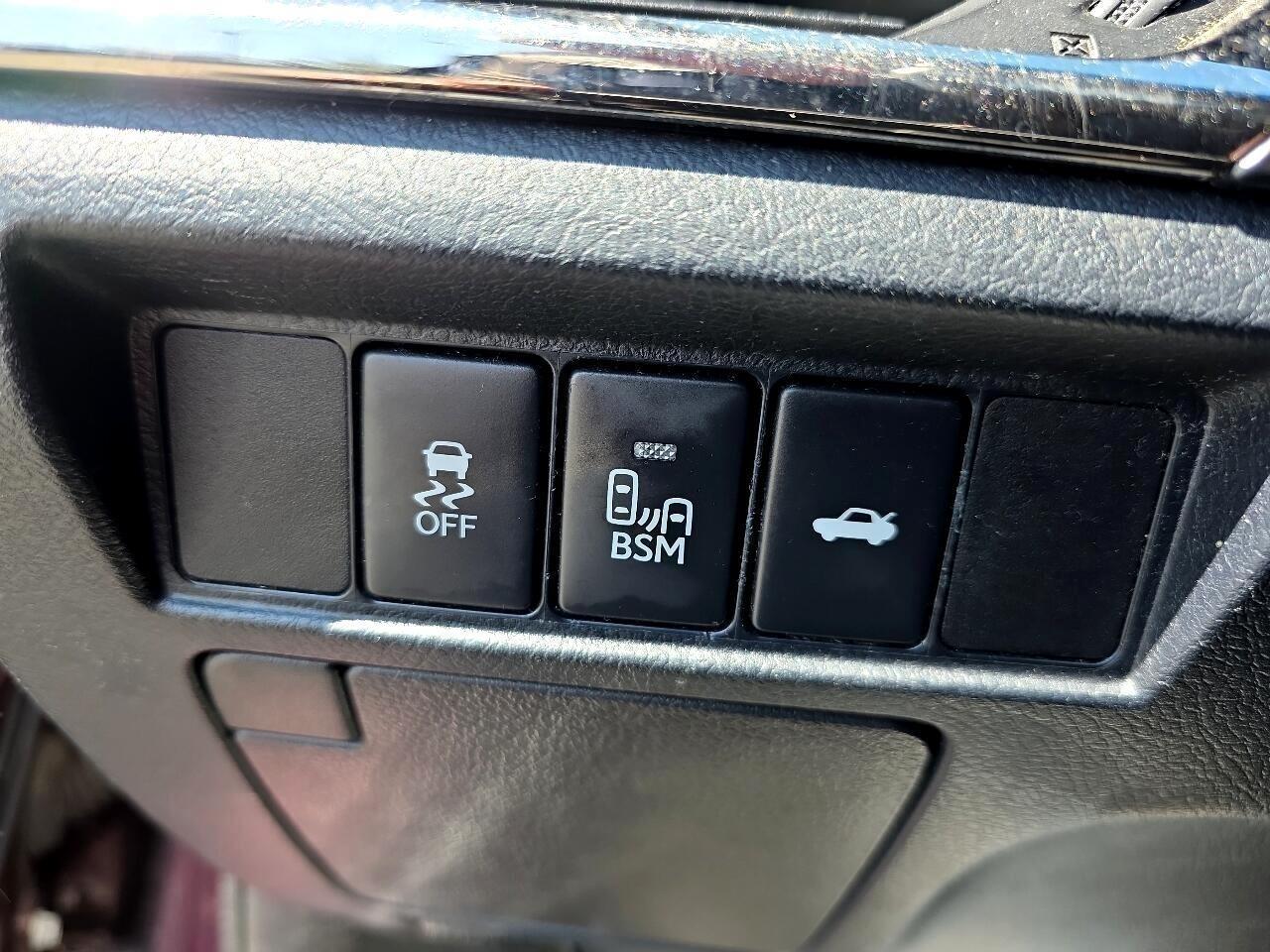 Toyota Avalon 4dr Sdn XLE Premium (Natl) 2016