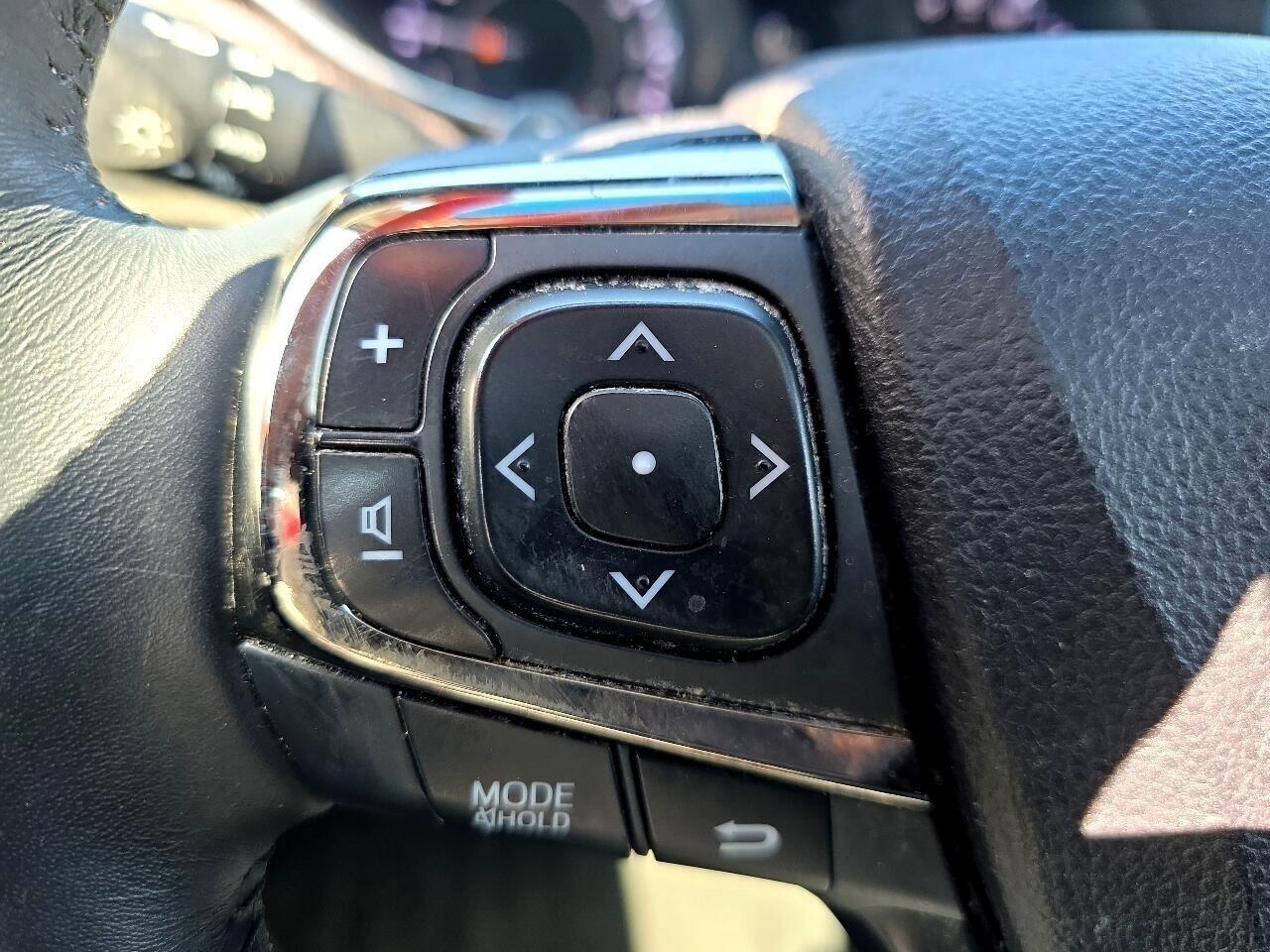 Toyota Avalon 4dr Sdn XLE Premium (Natl) 2016