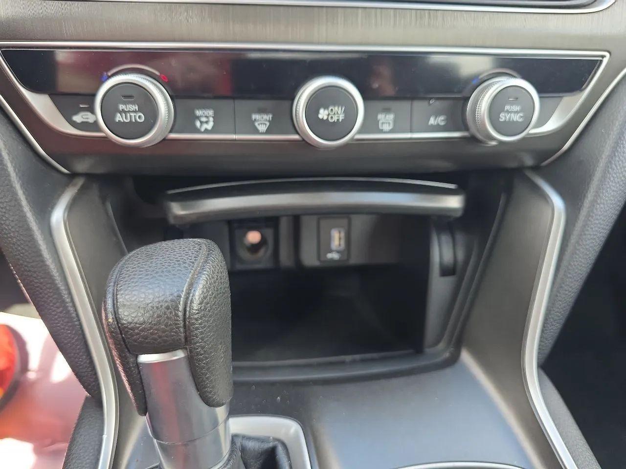 Honda Accord Sedan LX 1.5T CVT 2018