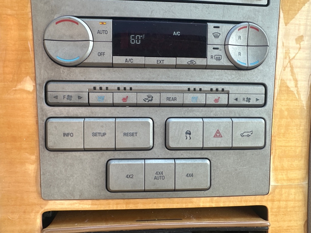 Lincoln Navigator 4dr 4WD Ultimate 2007