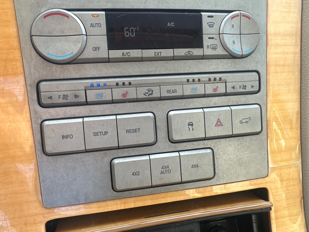 Lincoln Navigator 4dr 4WD Ultimate 2007