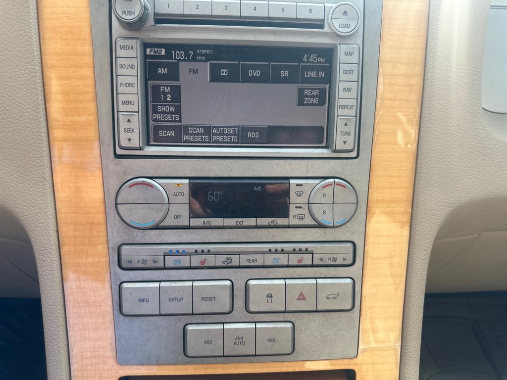 Lincoln Navigator 4dr 4WD Ultimate 2007