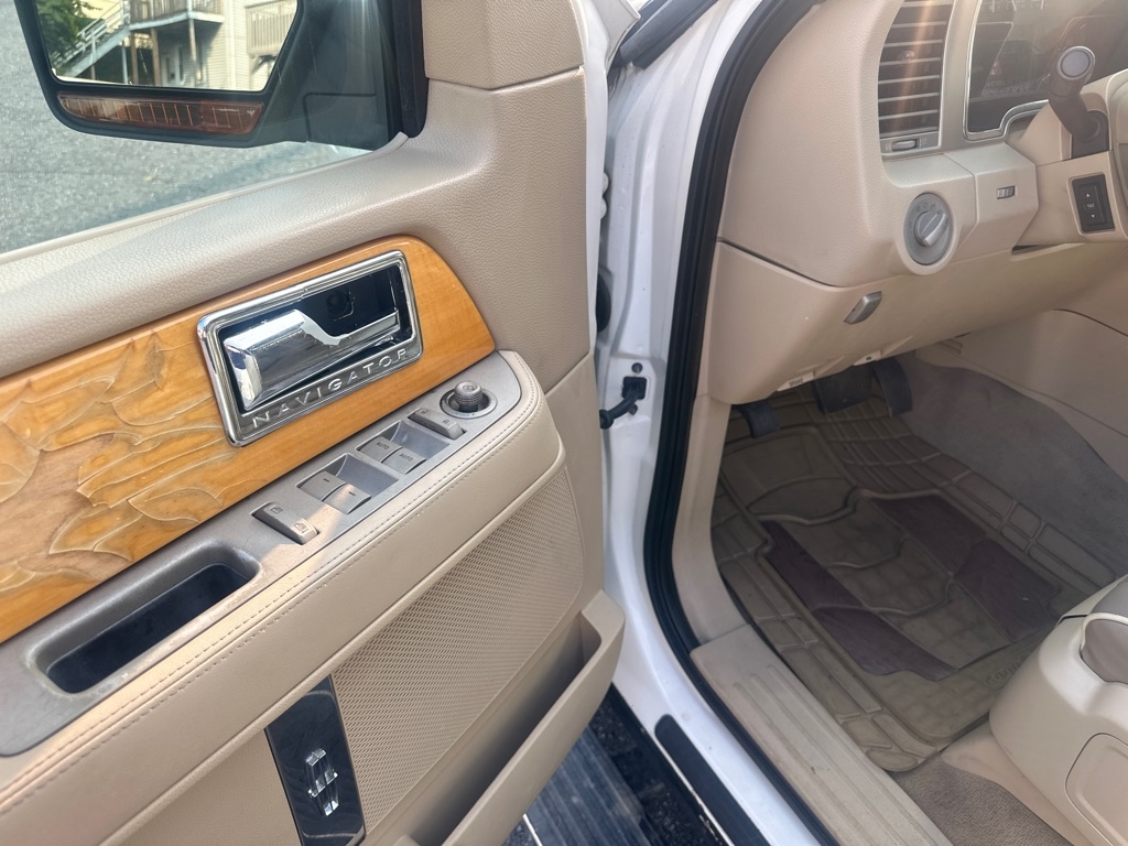 Lincoln Navigator 4dr 4WD Ultimate 2007
