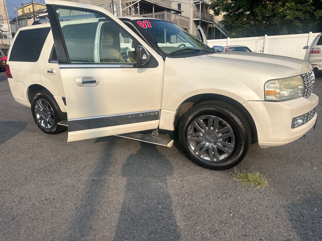 Lincoln Navigator 4dr 4WD Ultimate 2007