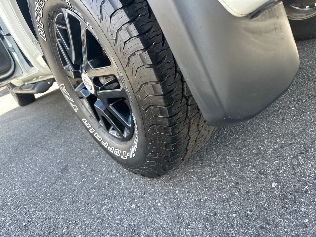 Nissan Frontier 4WD Crew Cab LWB Auto SV 2014