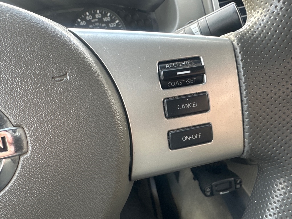 Nissan Frontier 4WD Crew Cab LWB Auto SV 2014