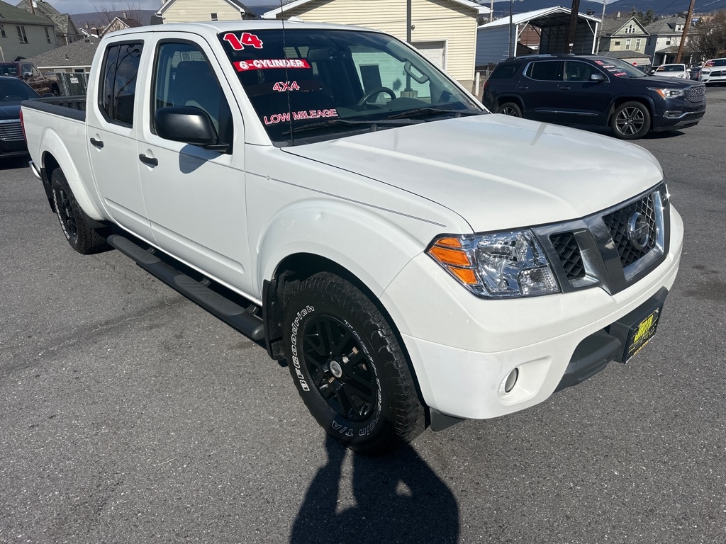 Nissan Frontier 4WD Crew Cab LWB Auto SV 2014