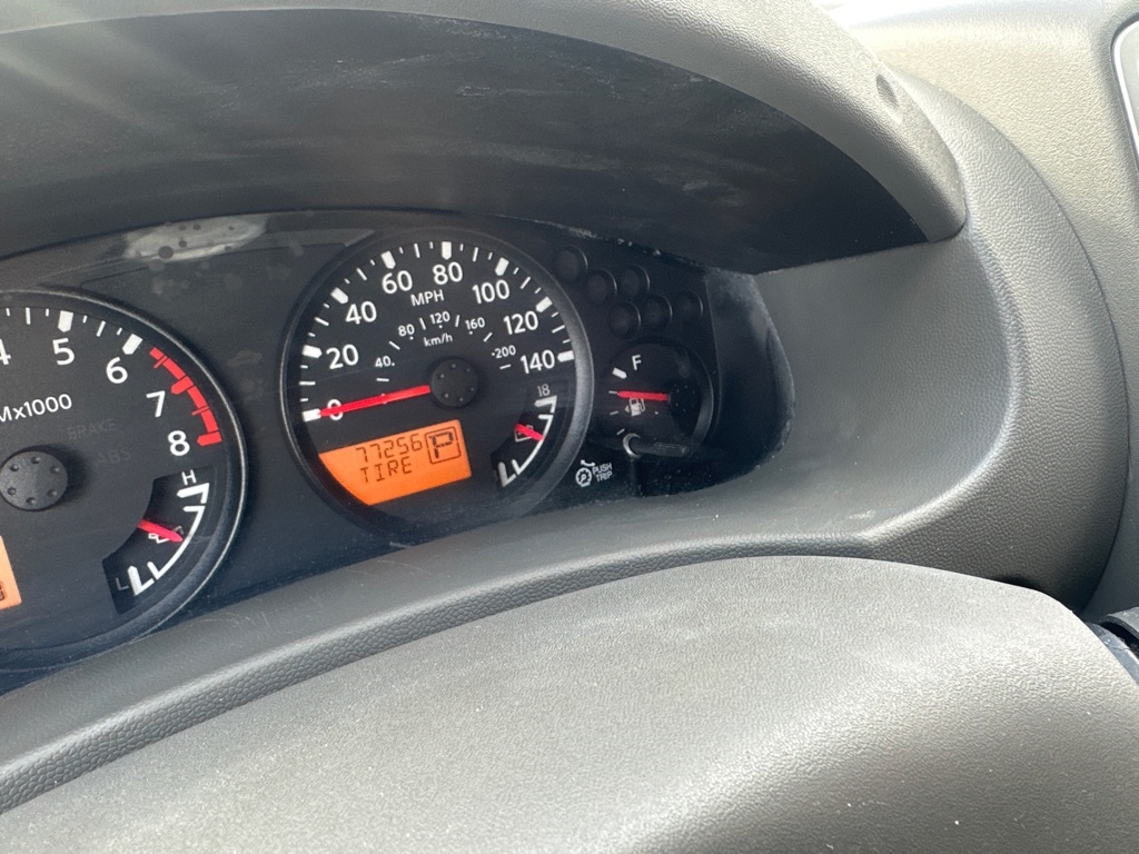 Nissan Frontier 4WD Crew Cab LWB Auto SV 2014