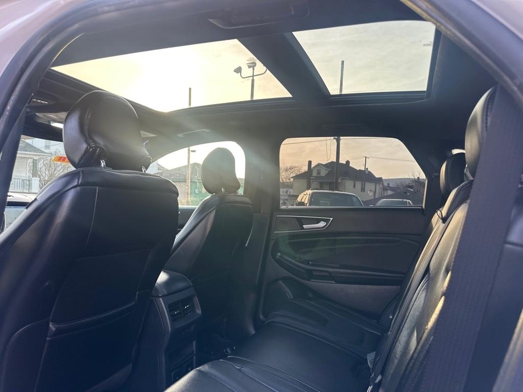 Ford Edge Titanium 4D SUV AWD 2019