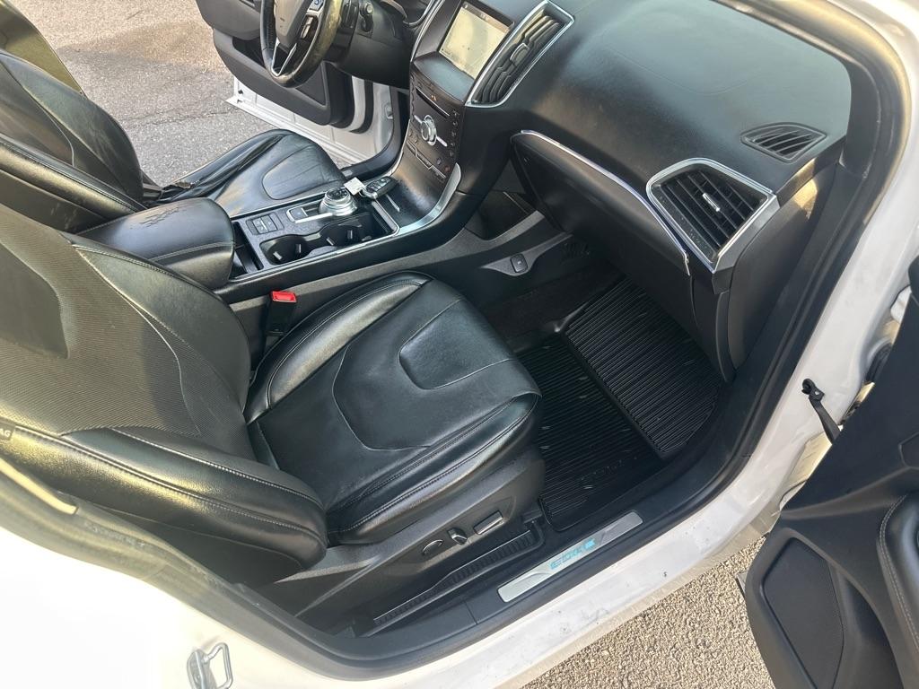 Ford Edge Titanium 4D SUV AWD 2019