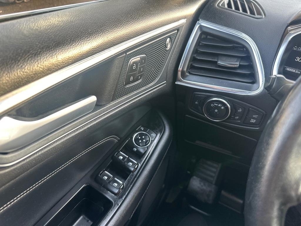 Ford Edge Titanium 4D SUV AWD 2019