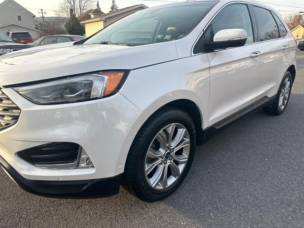 Ford Edge Titanium 4D SUV AWD 2019