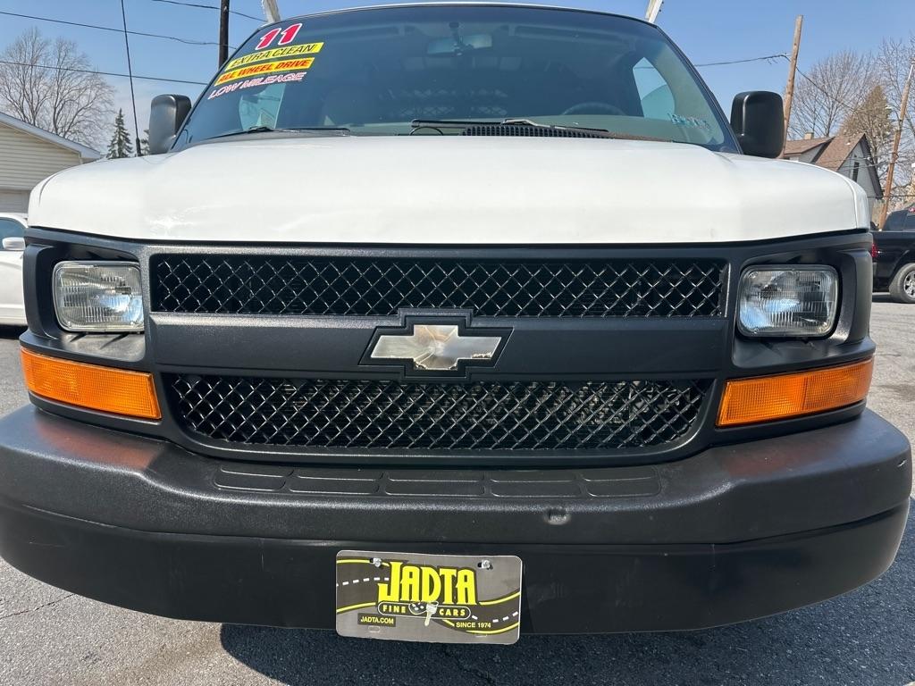Chevrolet Express 1500 AWD Cargo 2011