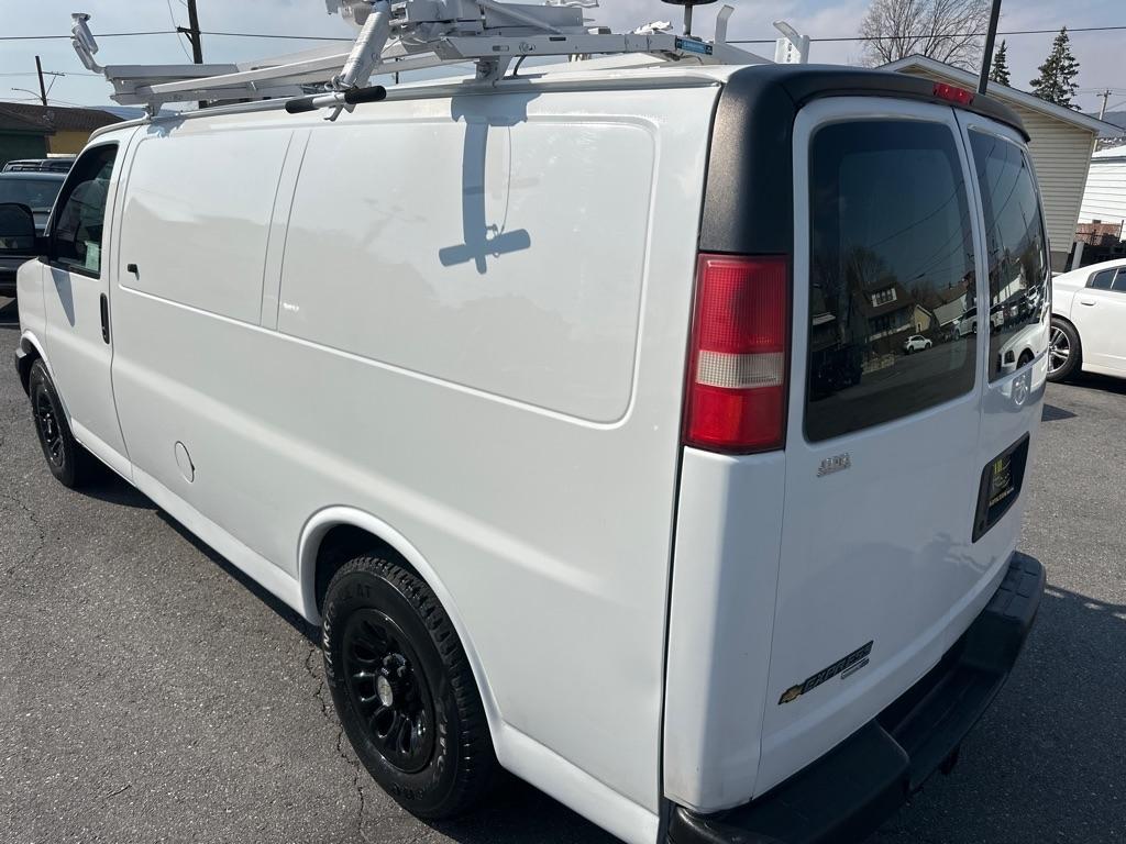 Chevrolet Express 1500 AWD Cargo 2011