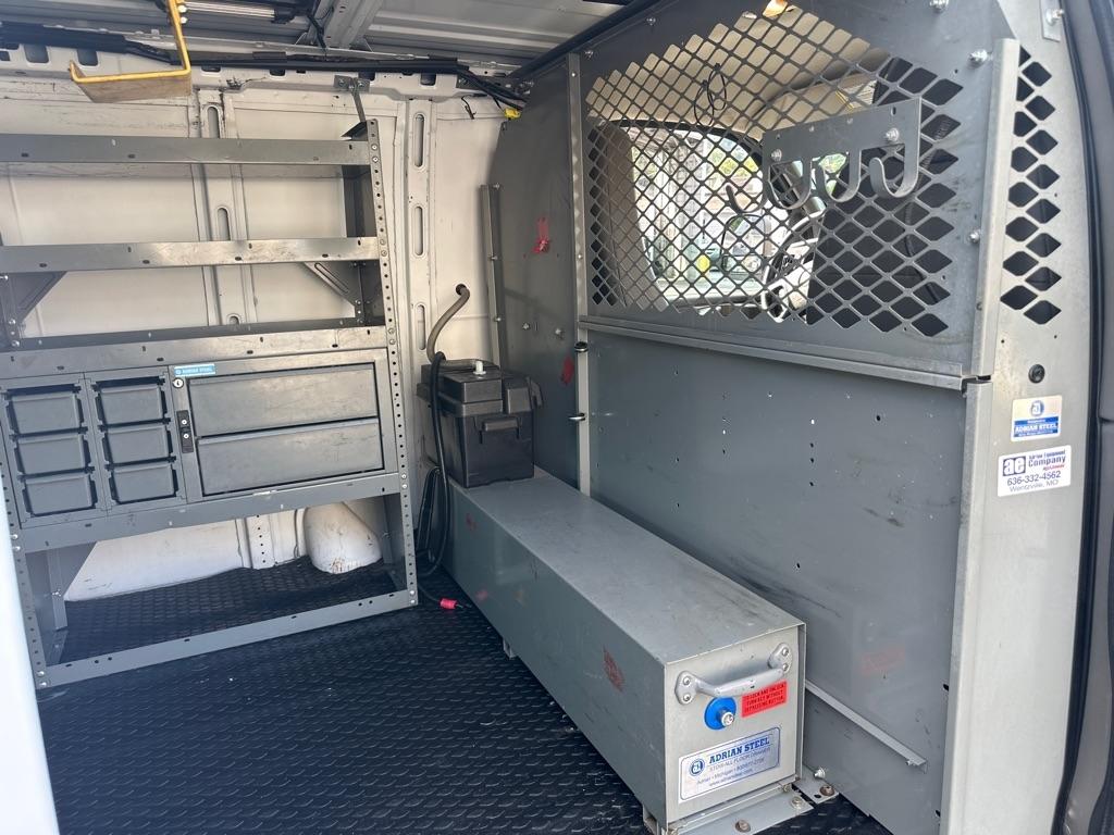 Chevrolet Express 1500 AWD Cargo 2011