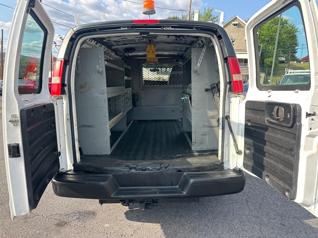 Chevrolet Express 1500 AWD Cargo 2011