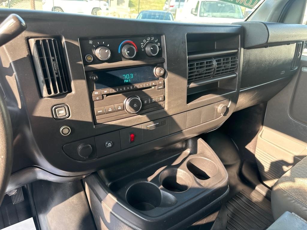 Chevrolet Express 1500 AWD Cargo 2011