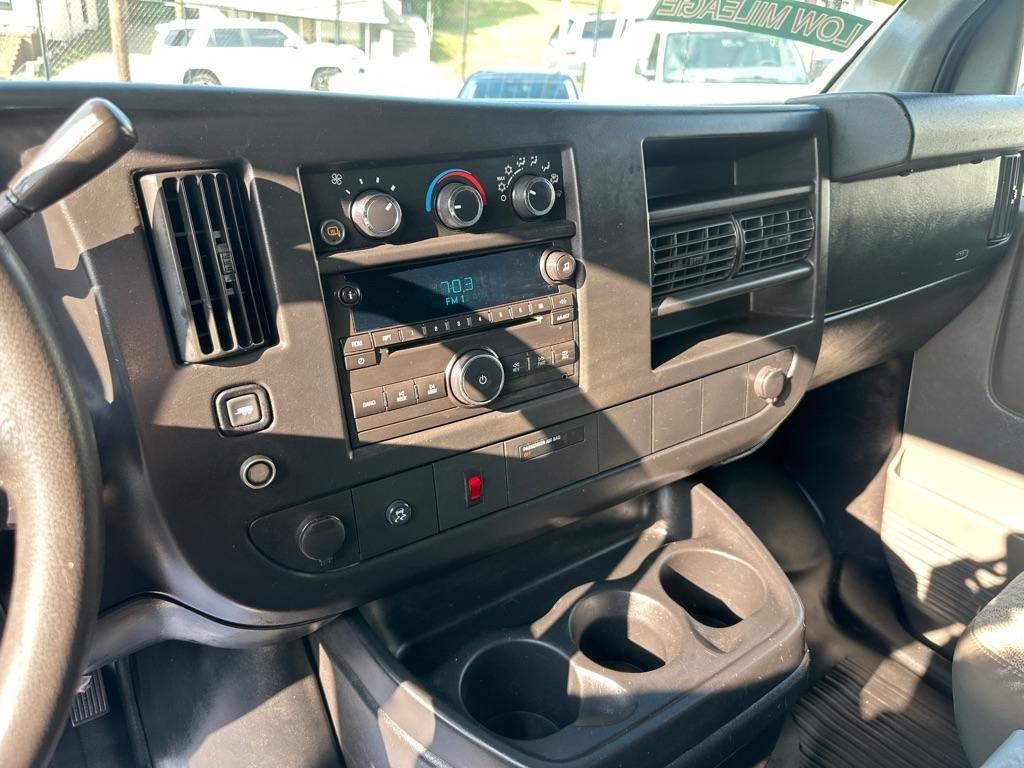 Chevrolet Express 1500 AWD Cargo 2011