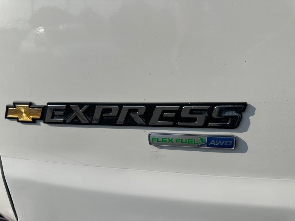 Chevrolet Express 1500 AWD Cargo 2011