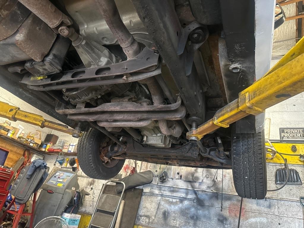 Chevrolet Express 1500 AWD Cargo 2011