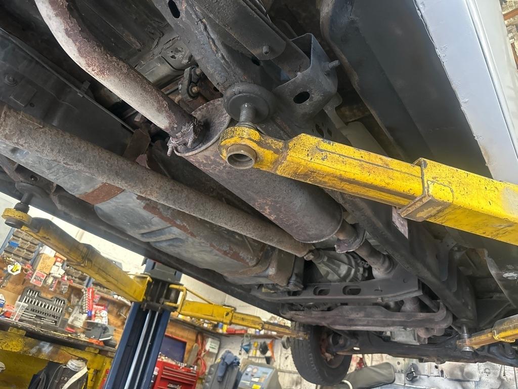 Chevrolet Express 1500 AWD Cargo 2011