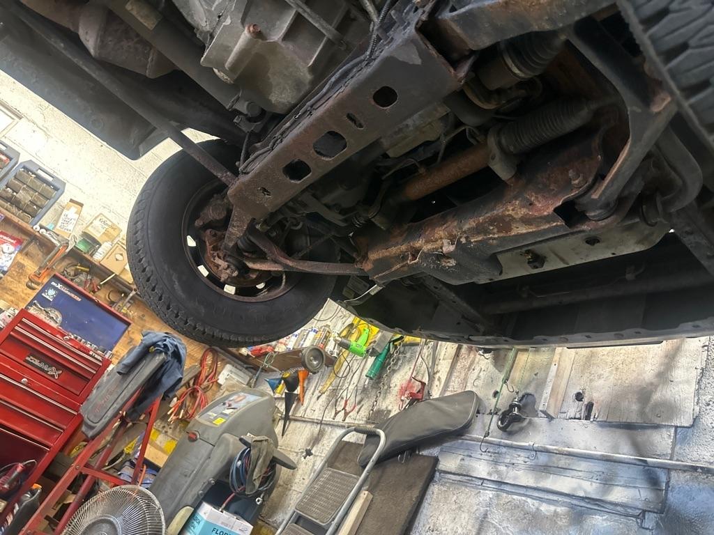 Chevrolet Express 1500 AWD Cargo 2011