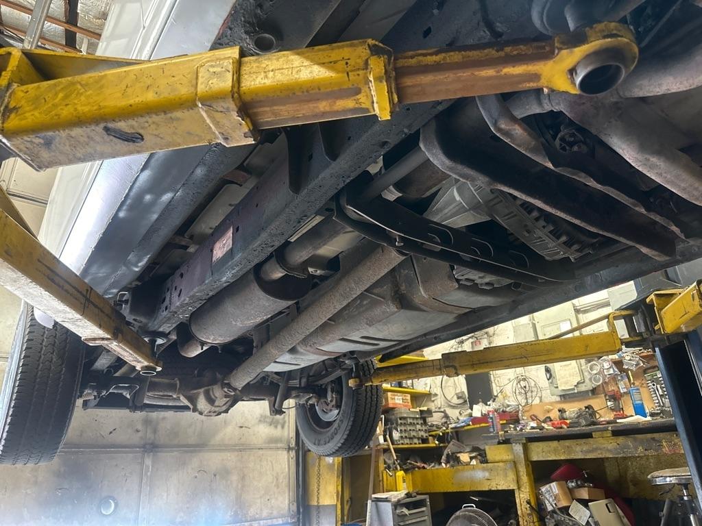 Chevrolet Express 1500 AWD Cargo 2011