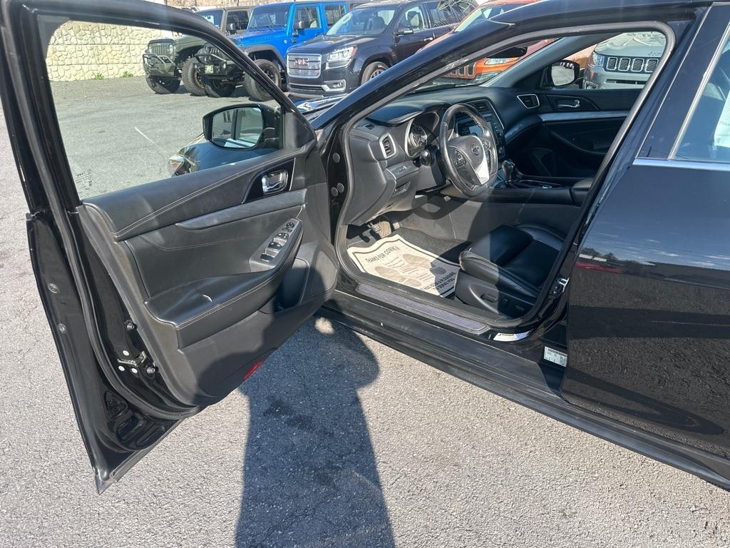 Nissan Maxima 4dr Sdn 3.5 SV w/Premium Pkg 2018