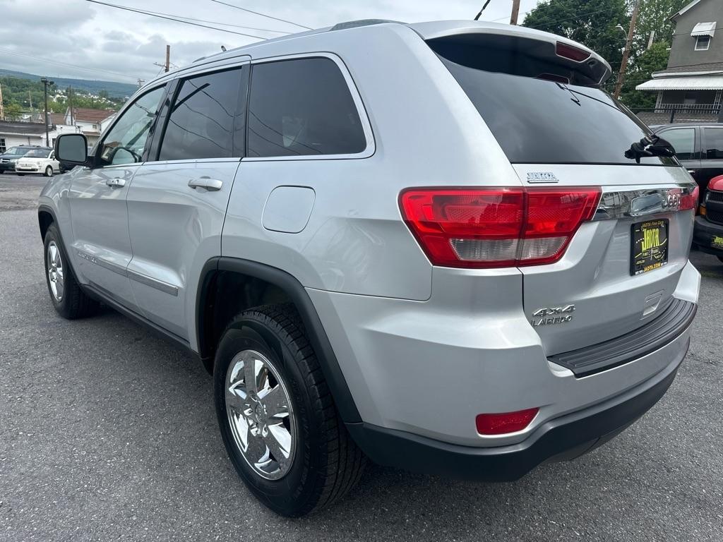 Jeep Grand Cherokee 4dr Laredo 4WD 2012