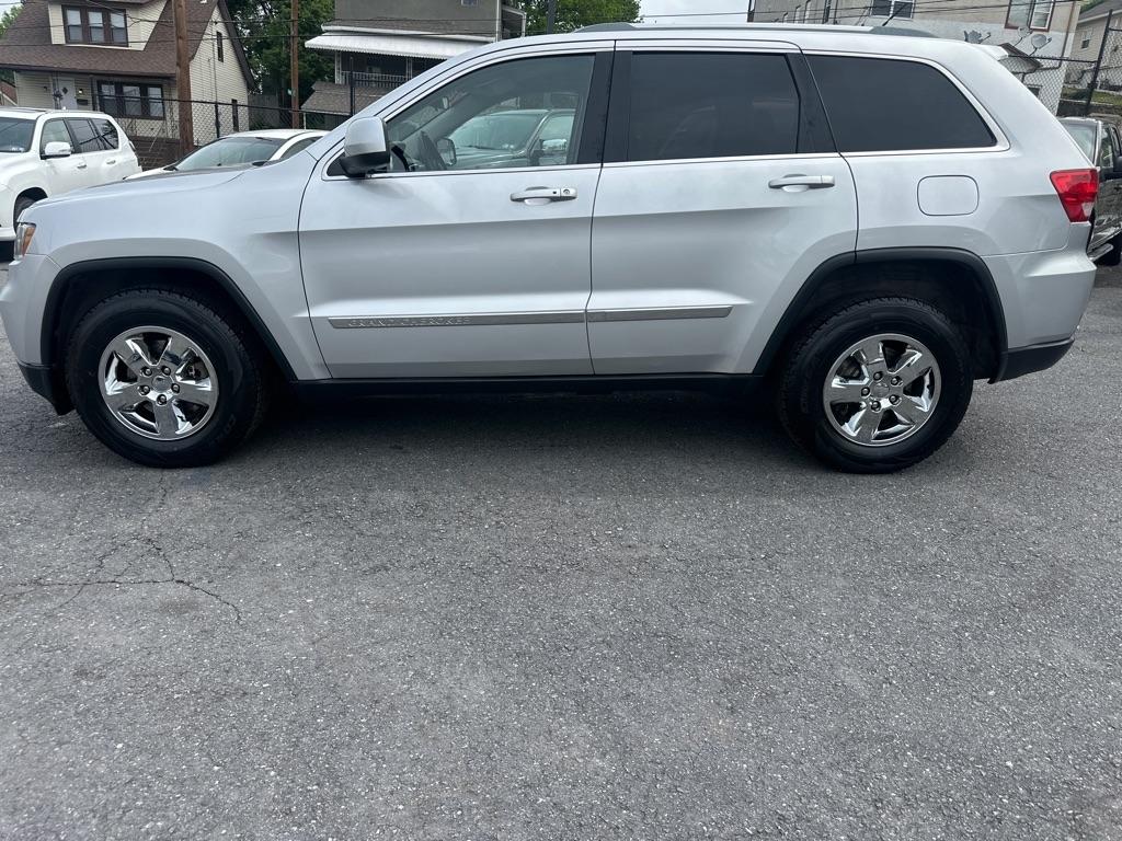 Jeep Grand Cherokee 4dr Laredo 4WD 2012