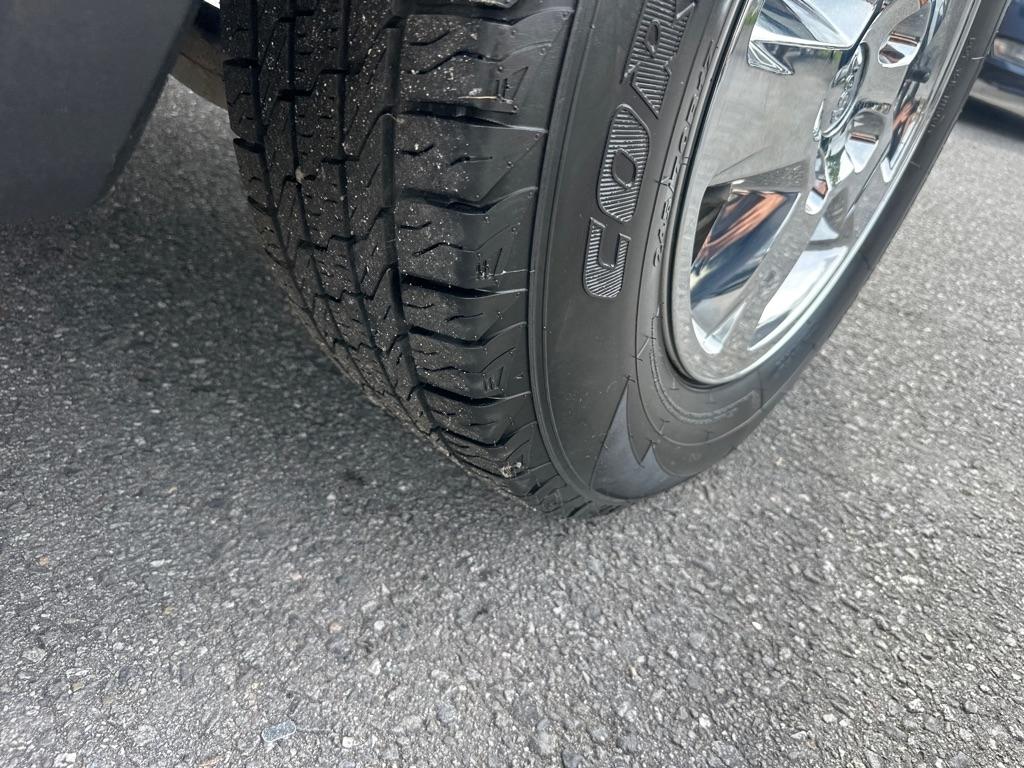 Jeep Grand Cherokee 4dr Laredo 4WD 2012