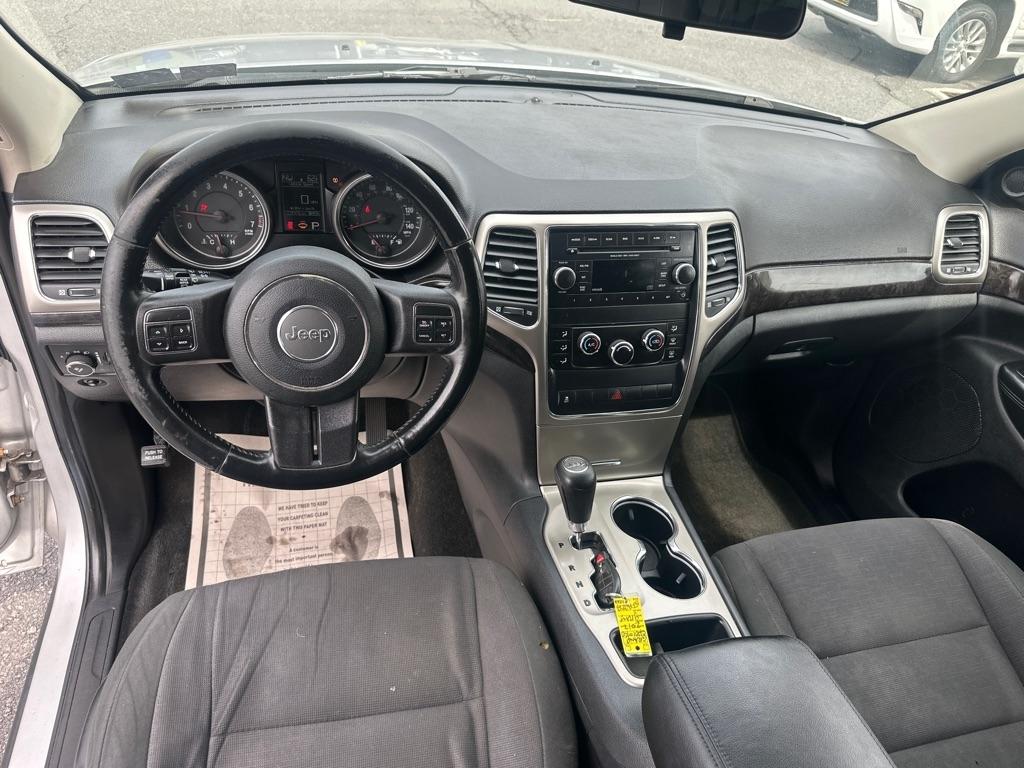 Jeep Grand Cherokee 4dr Laredo 4WD 2012