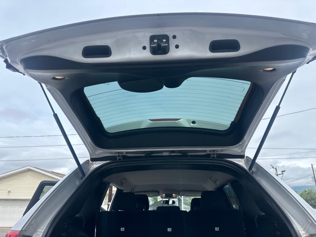 Jeep Grand Cherokee 4dr Laredo 4WD 2012