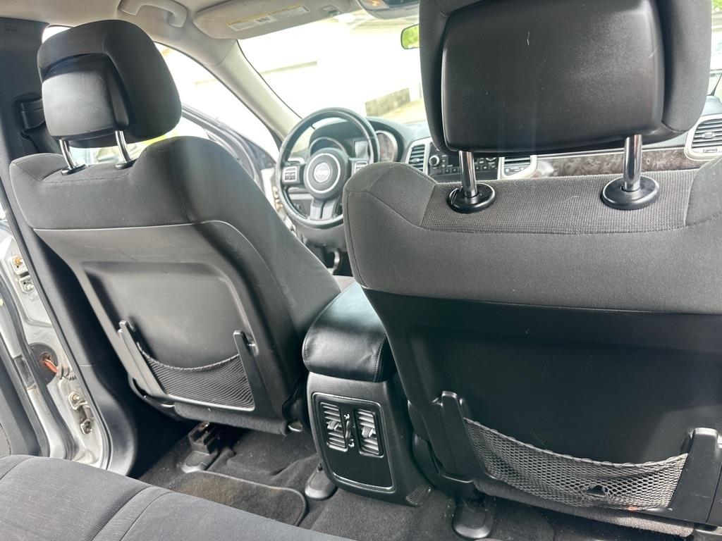 Jeep Grand Cherokee 4dr Laredo 4WD 2012