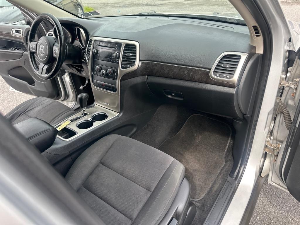 Jeep Grand Cherokee 4dr Laredo 4WD 2012