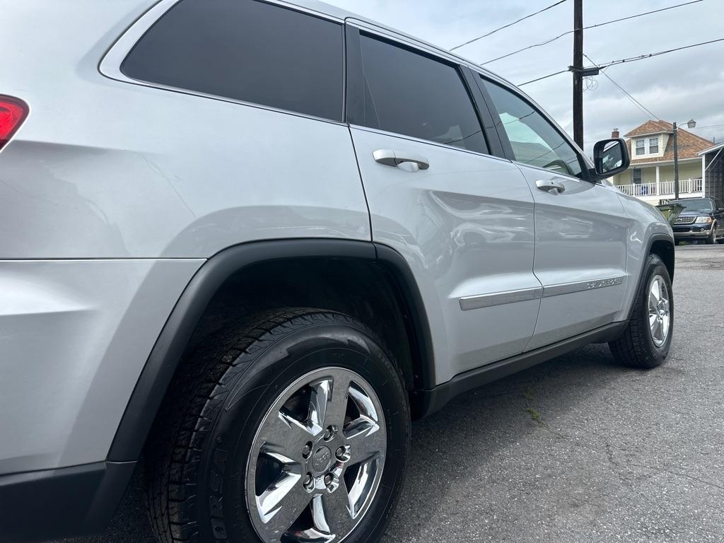 Jeep Grand Cherokee 4dr Laredo 4WD 2012