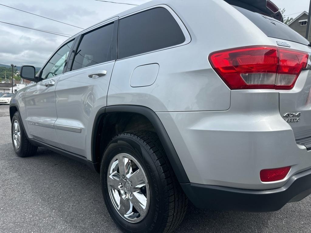 Jeep Grand Cherokee 4dr Laredo 4WD 2012