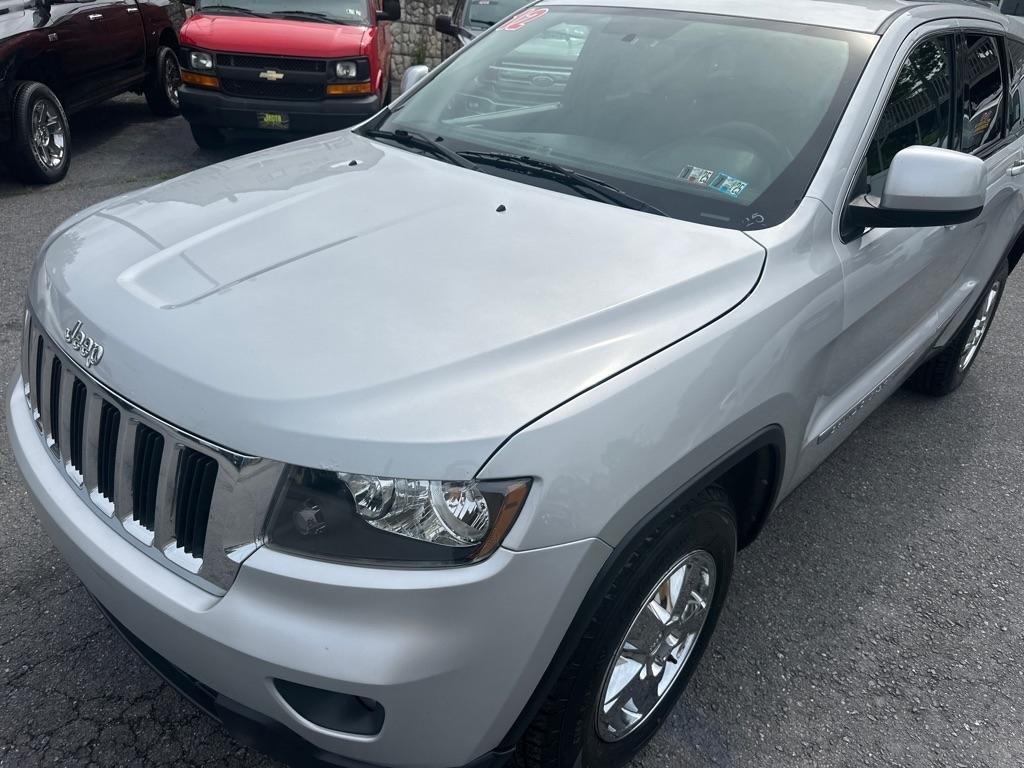 Jeep Grand Cherokee 4dr Laredo 4WD 2012