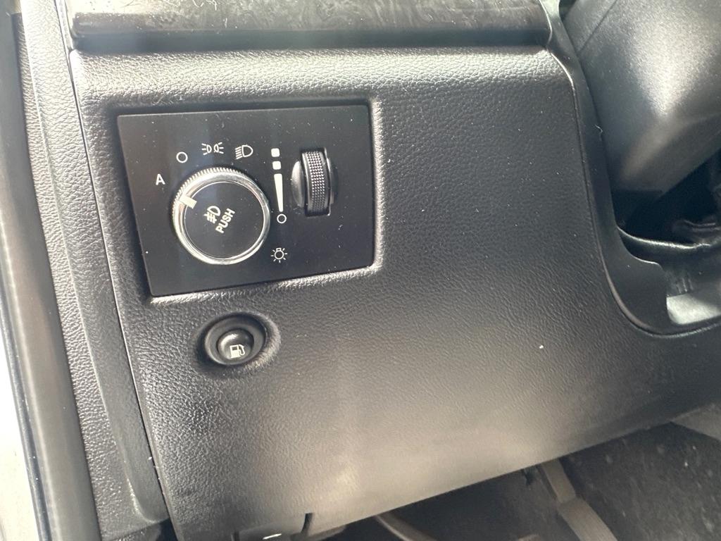 Jeep Grand Cherokee 4dr Laredo 4WD 2012