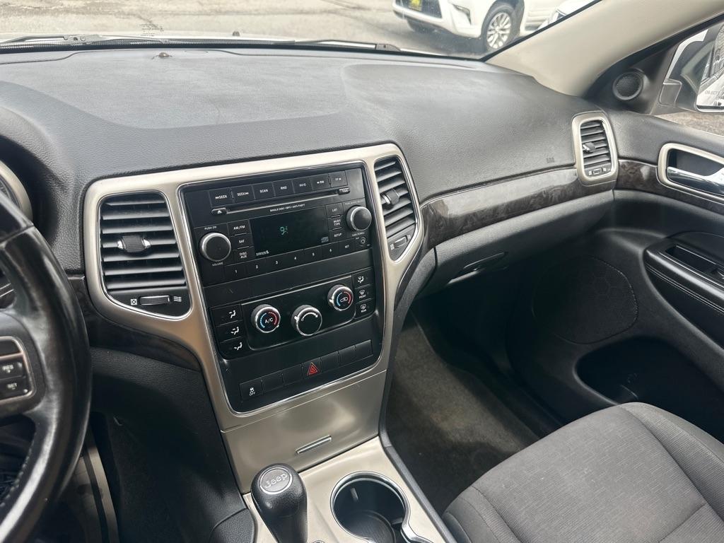 Jeep Grand Cherokee 4dr Laredo 4WD 2012