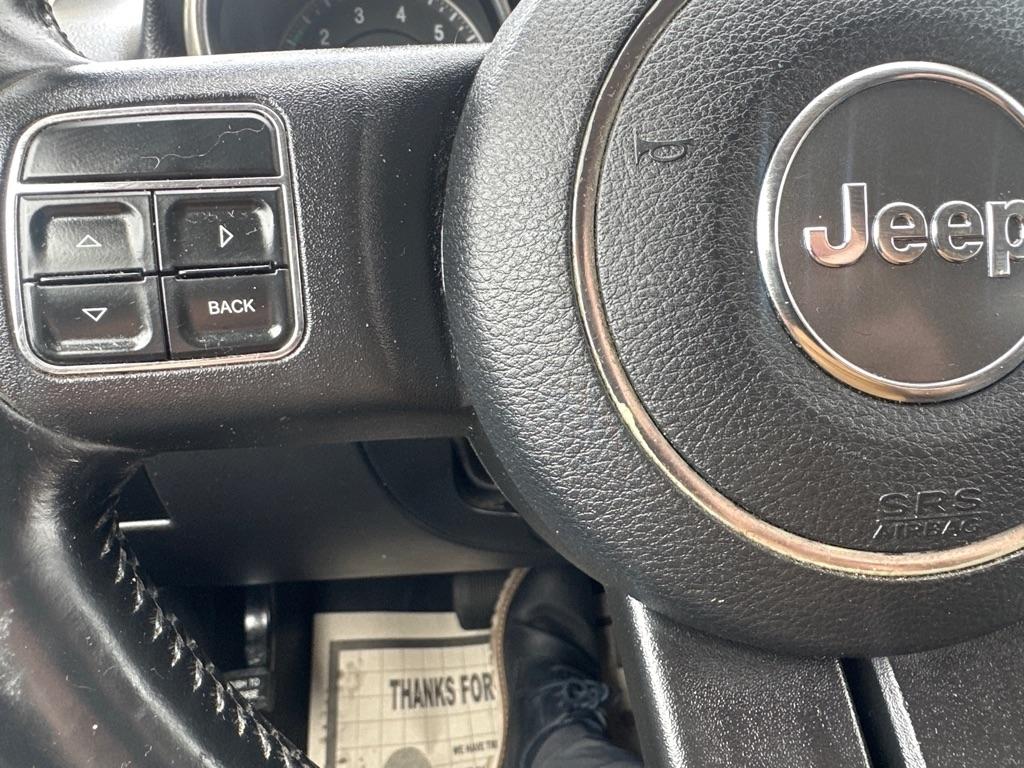 Jeep Grand Cherokee 4dr Laredo 4WD 2012