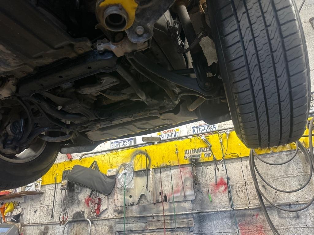 Jeep Grand Cherokee 4dr Laredo 4WD 2012