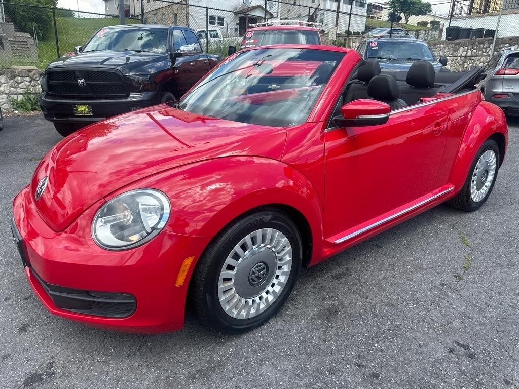 Volkswagen Beetle 1.8T PZEV Convertible w/Technology 2014
