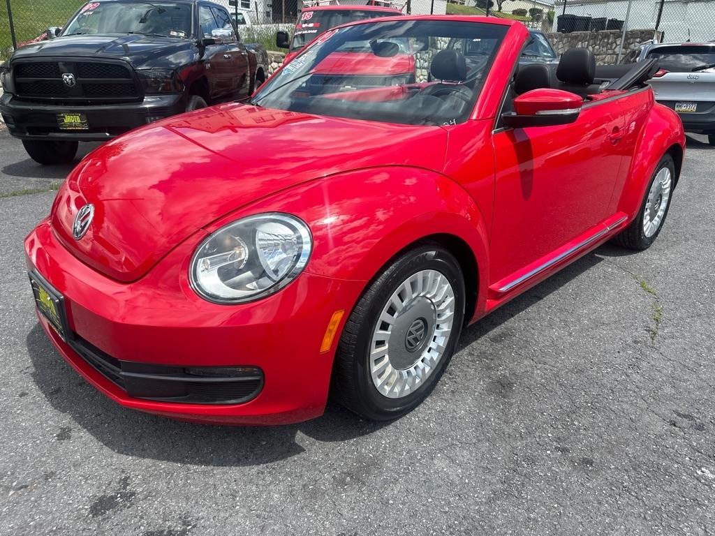 Volkswagen Beetle 1.8T PZEV Convertible w/Technology 2014