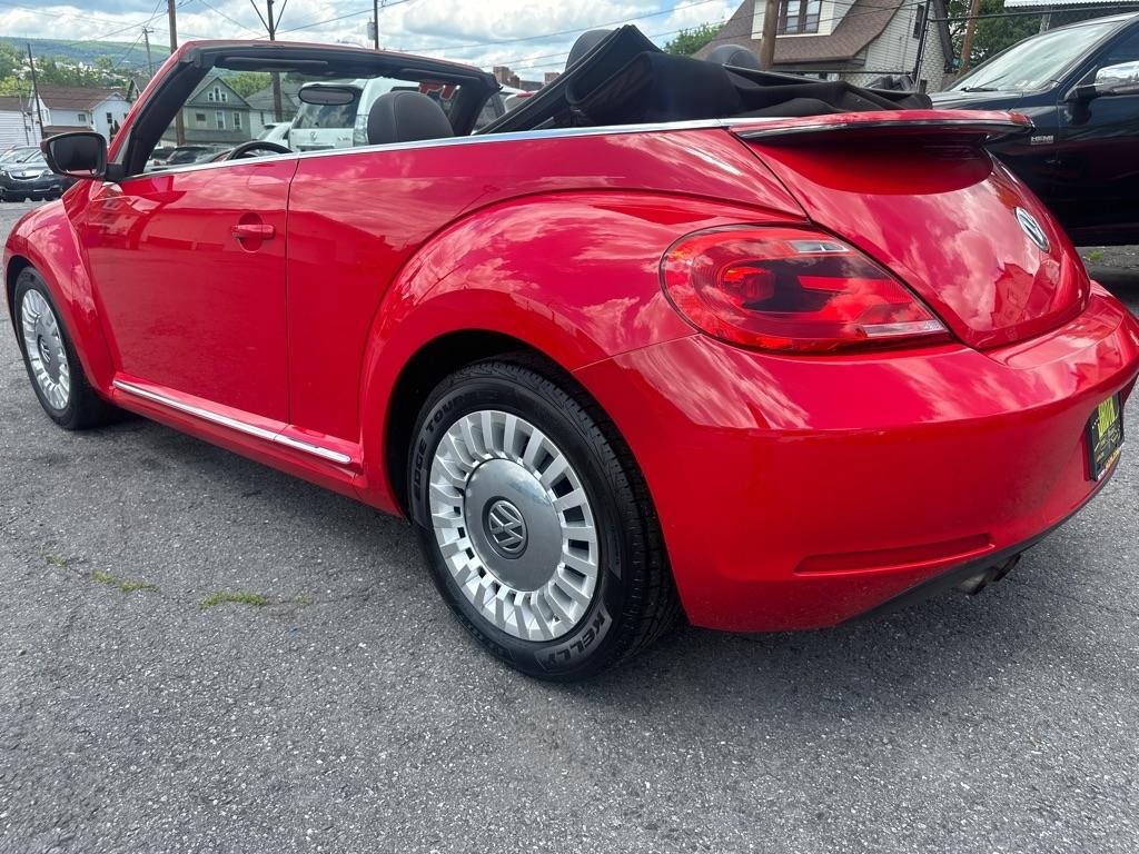 Volkswagen Beetle 1.8T PZEV Convertible w/Technology 2014