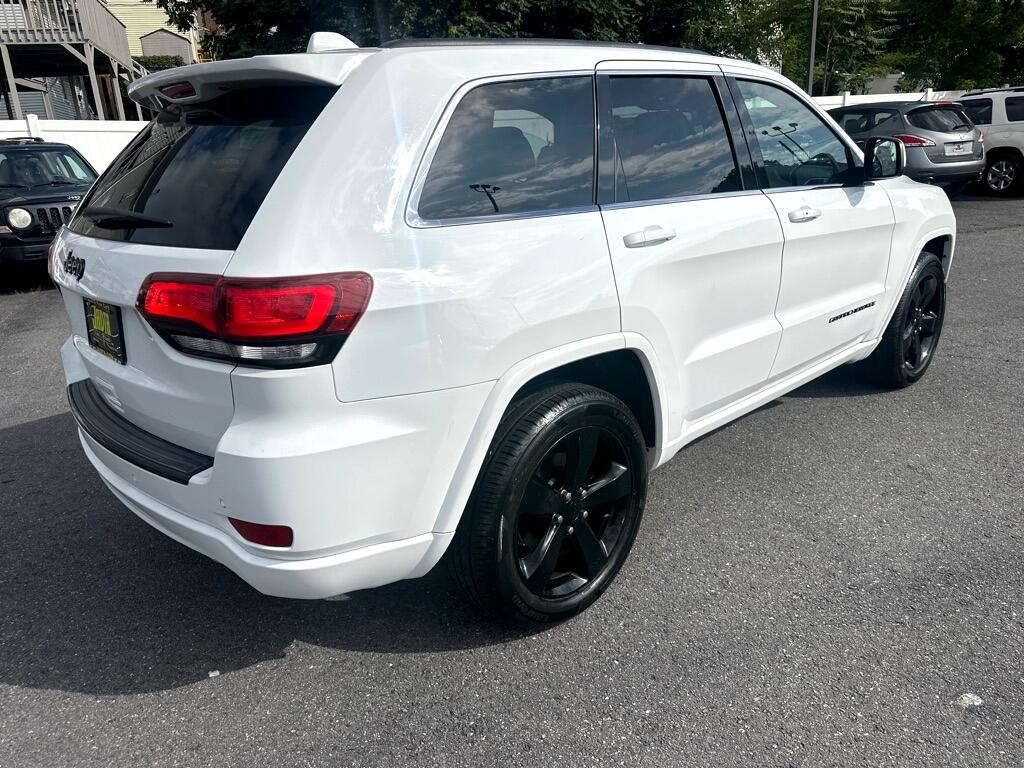 2015 Jeep Grand Cherokee Altitude photo 2