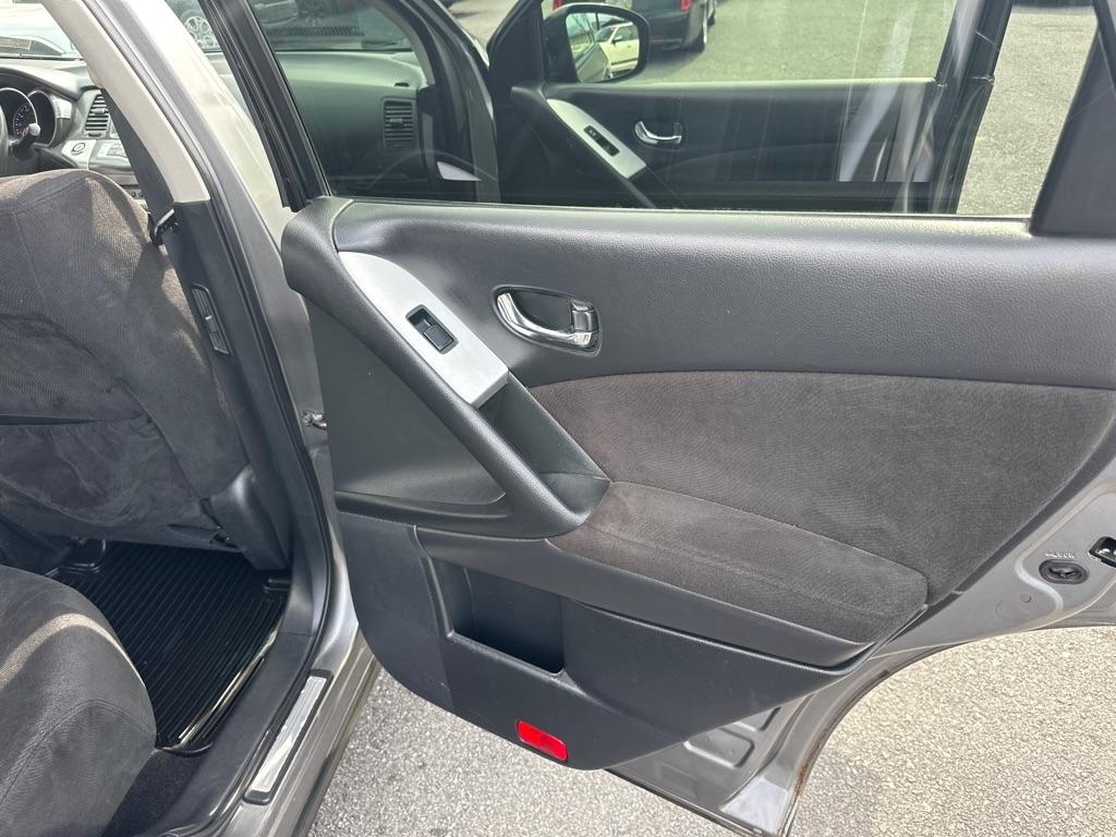 Nissan Murano S 4D SUV AWD 2013