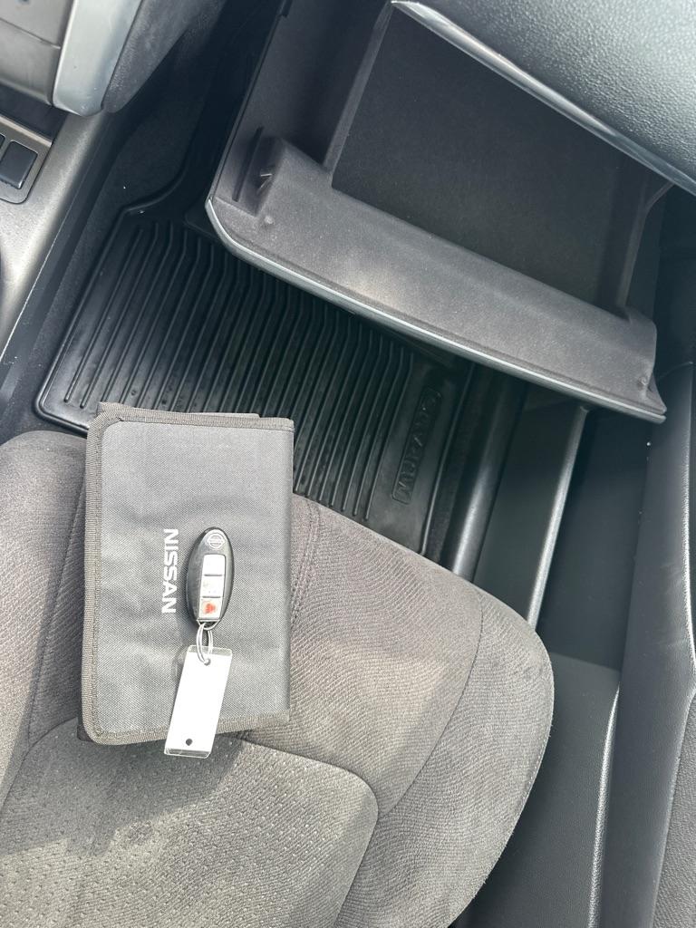 Nissan Murano S 4D SUV AWD 2013