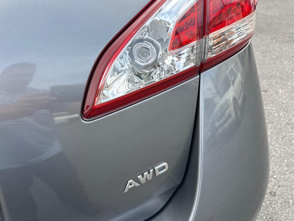 Nissan Murano S 4D SUV AWD 2013