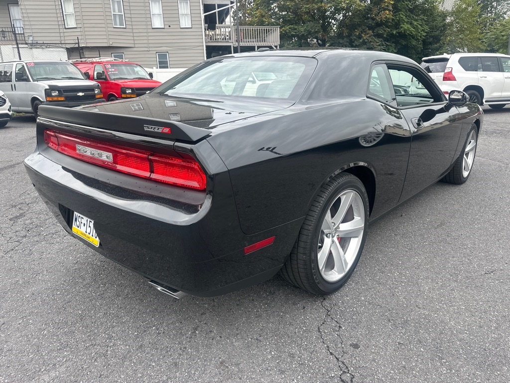 2009 Dodge Challenger SRT8 photo 5